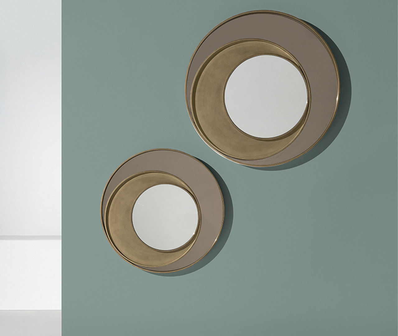 Offset Circles Mirror